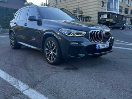 БМВ Х5 2018 в Днепре (Днепропетровске) на Automoto.ua Серый БМВ Х5, объемом двигателя 3 л и пробегом 53 тыс. км за 55000 $, фото 1 на Automoto.ua