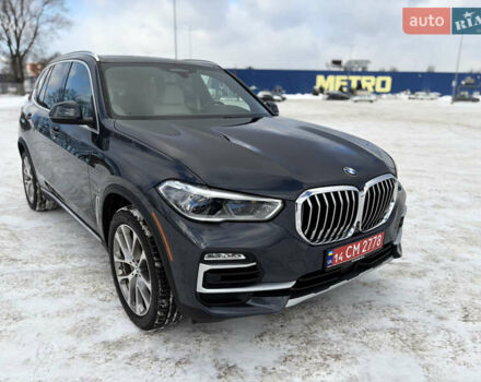 Серый БМВ Х5, объемом двигателя 3 л и пробегом 145 тыс. км за 42500 $, фото 1 на Automoto.ua