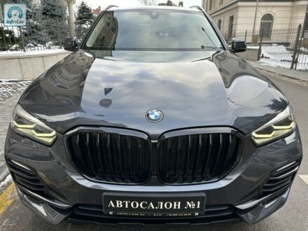 Серый БМВ Х5, объемом двигателя 3 л и пробегом 137 тыс. км за 41000 $, фото 1 на Automoto.ua