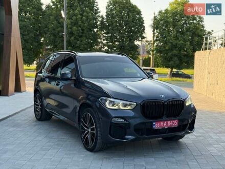 БМВ Х5 2019 в Луцке на Automoto.ua Серый БМВ Х5, объемом двигателя 4.4 л и пробегом 140 тыс. км за 48000 $, фото 1 на Automoto.ua
