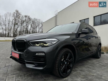 Сірий БМВ Х5, об'ємом двигуна 3 л та пробігом 196 тис. км за 50700 $, фото 1 на Automoto.ua