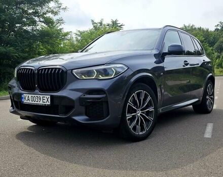 Серый БМВ Х5, объемом двигателя 3 л и пробегом 250 тыс. км за 49000 $, фото 1 на Automoto.ua