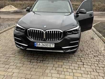 Серый БМВ Х5, объемом двигателя 2 л и пробегом 116 тыс. км за 55000 $, фото 1 на Automoto.ua