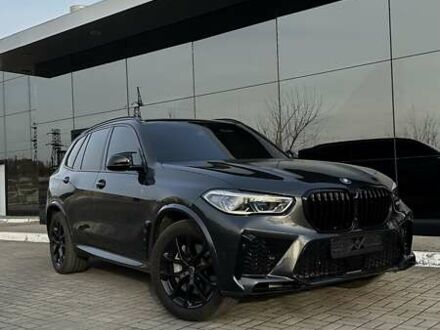 БМВ Х5 2022 в Днепре (Днепропетровске) на Automoto.ua Серый БМВ Х5, объемом двигателя 3 л и пробегом 55 тыс. км за 59800 $, фото 1 на Automoto.ua