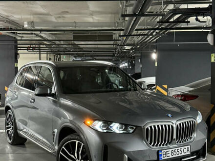 Серый БМВ Х5, объемом двигателя 3 л и пробегом 11 тыс. км за 77000 $, фото 1 на Automoto.ua