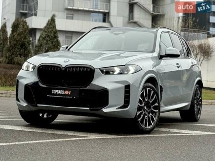 Серый БМВ Х5, объемом двигателя 3 л и пробегом 50 тыс. км за 99900 $, фото 1 на Automoto.ua