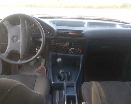 Синій БМВ Х5, об'ємом двигуна 2 л та пробігом 302 тис. км за 2500 $, фото 5 на Automoto.ua