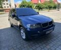 Синий БМВ Х5, объемом двигателя 3 л и пробегом 318 тыс. км за 16500 $, фото 3 на Automoto.ua