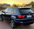Синий БМВ Х5, объемом двигателя 4 л и пробегом 272 тыс. км за 6500 $, фото 3 на Automoto.ua