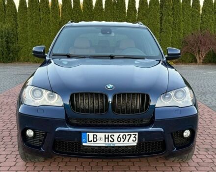 Синий БМВ Х5, объемом двигателя 4 л и пробегом 272 тыс. км за 6500 $, фото 4 на Automoto.ua