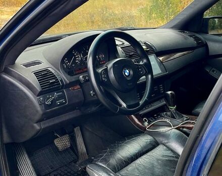Синий БМВ Х5, объемом двигателя 4.4 л и пробегом 325 тыс. км за 7000 $, фото 6 на Automoto.ua