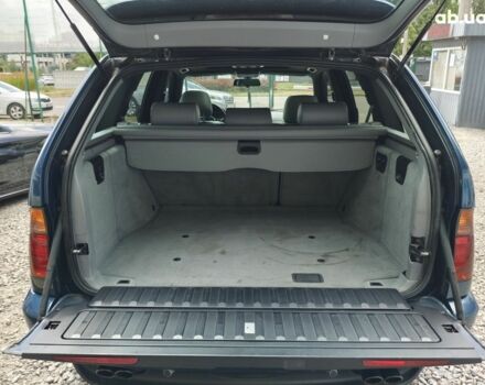 Синий БМВ Х5, объемом двигателя 4.4 л и пробегом 383 тыс. км за 7500 $, фото 19 на Automoto.ua