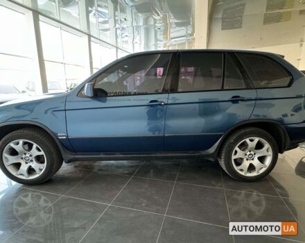 Синий БМВ Х5, объемом двигателя 3 л и пробегом 300 тыс. км за 8500 $, фото 3 на Automoto.ua