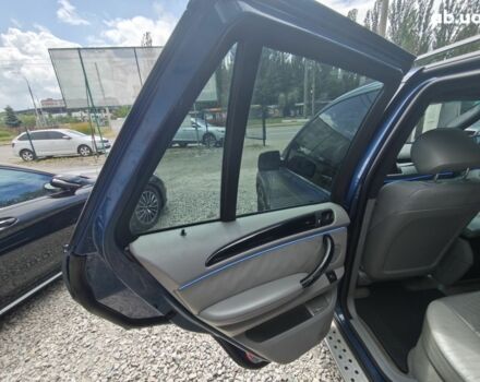 Синий БМВ Х5, объемом двигателя 4.4 л и пробегом 383 тыс. км за 7500 $, фото 11 на Automoto.ua