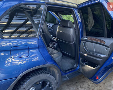 Синій БМВ Х5, об'ємом двигуна 4.4 л та пробігом 259 тис. км за 10000 $, фото 21 на Automoto.ua