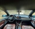 Синий БМВ Х5, объемом двигателя 3 л и пробегом 370 тыс. км за 7600 $, фото 6 на Automoto.ua