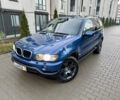 Синий БМВ Х5, объемом двигателя 3 л и пробегом 270 тыс. км за 5500 $, фото 1 на Automoto.ua