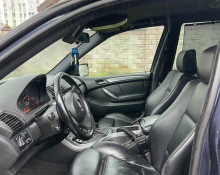 Синий БМВ Х5, объемом двигателя 3 л и пробегом 380 тыс. км за 9500 $, фото 13 на Automoto.ua