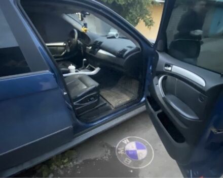 Синій БМВ Х5, об'ємом двигуна 3 л та пробігом 260 тис. км за 4800 $, фото 9 на Automoto.ua