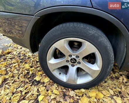 Синий БМВ Х5, объемом двигателя 2.99 л и пробегом 340 тыс. км за 9500 $, фото 53 на Automoto.ua