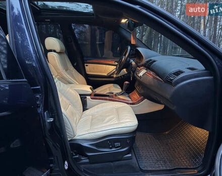Синий БМВ Х5, объемом двигателя 3 л и пробегом 333 тыс. км за 9700 $, фото 13 на Automoto.ua