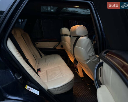 Синий БМВ Х5, объемом двигателя 3 л и пробегом 333 тыс. км за 9700 $, фото 17 на Automoto.ua