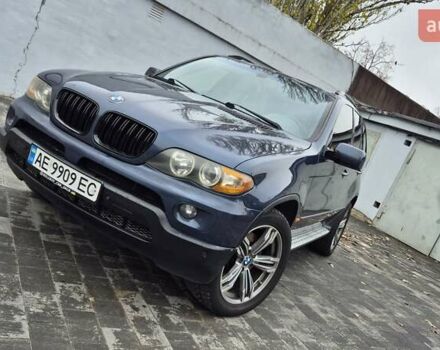 Синий БМВ Х5, объемом двигателя 4.4 л и пробегом 301 тыс. км за 8900 $, фото 1 на Automoto.ua