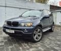Синий БМВ Х5, объемом двигателя 4.4 л и пробегом 301 тыс. км за 8900 $, фото 1 на Automoto.ua