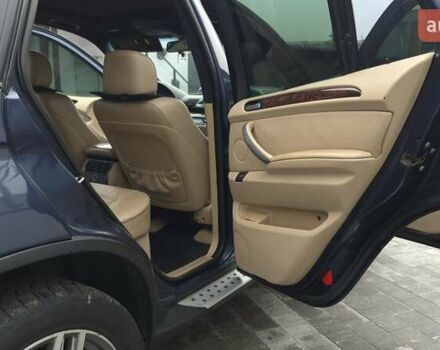 Синий БМВ Х5, объемом двигателя 4.4 л и пробегом 301 тыс. км за 8900 $, фото 18 на Automoto.ua