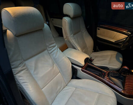 Синий БМВ Х5, объемом двигателя 3 л и пробегом 333 тыс. км за 9700 $, фото 14 на Automoto.ua