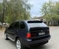 Синий БМВ Х5, объемом двигателя 3 л и пробегом 300 тыс. км за 5500 $, фото 5 на Automoto.ua