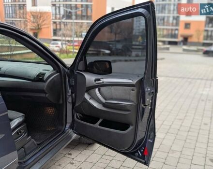 Синій БМВ Х5, об'ємом двигуна 3 л та пробігом 362 тис. км за 12700 $, фото 55 на Automoto.ua