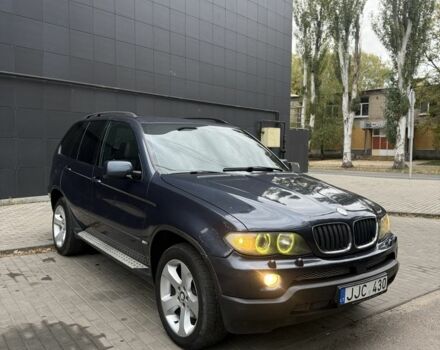 Синий БМВ Х5, объемом двигателя 3 л и пробегом 300 тыс. км за 5500 $, фото 2 на Automoto.ua