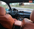 Синий БМВ Х5, объемом двигателя 3 л и пробегом 350 тыс. км за 7650 $, фото 11 на Automoto.ua
