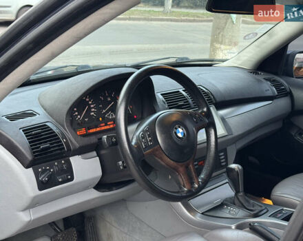 Синій БМВ Х5, об'ємом двигуна 3 л та пробігом 340 тис. км за 6299 $, фото 14 на Automoto.ua
