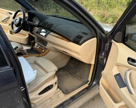 Синій БМВ Х5, об'ємом двигуна 3 л та пробігом 171 тис. км за 6000 $, фото 4 на Automoto.ua
