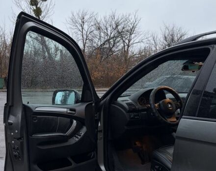 Синий БМВ Х5, объемом двигателя 3 л и пробегом 300 тыс. км за 6200 $, фото 8 на Automoto.ua