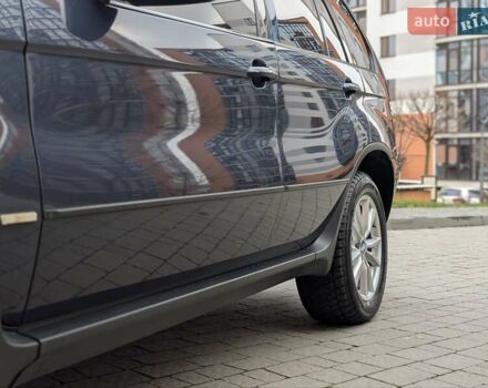 Синій БМВ Х5, об'ємом двигуна 3 л та пробігом 362 тис. км за 12700 $, фото 5 на Automoto.ua