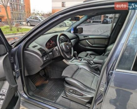 Синій БМВ Х5, об'ємом двигуна 3 л та пробігом 362 тис. км за 12700 $, фото 46 на Automoto.ua