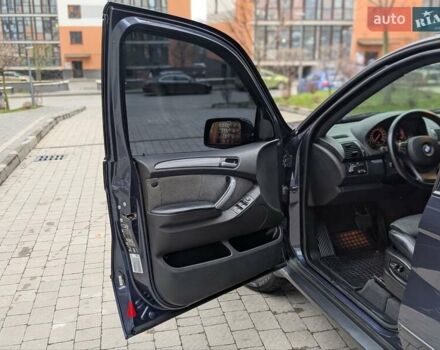 Синій БМВ Х5, об'ємом двигуна 3 л та пробігом 362 тис. км за 12700 $, фото 41 на Automoto.ua