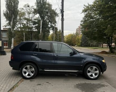 Синий БМВ Х5, объемом двигателя 3 л и пробегом 300 тыс. км за 5500 $, фото 3 на Automoto.ua