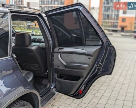Синій БМВ Х5, об'ємом двигуна 3 л та пробігом 362 тис. км за 12700 $, фото 52 на Automoto.ua