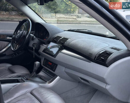 Синій БМВ Х5, об'ємом двигуна 3 л та пробігом 340 тис. км за 6299 $, фото 16 на Automoto.ua