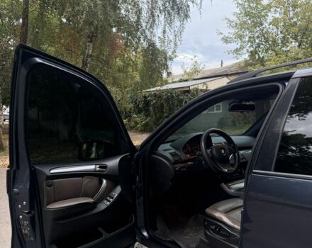 Синий БМВ Х5, объемом двигателя 3 л и пробегом 300 тыс. км за 5500 $, фото 8 на Automoto.ua