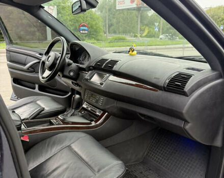 Синий БМВ Х5, объемом двигателя 3 л и пробегом 318 тыс. км за 13999 $, фото 18 на Automoto.ua