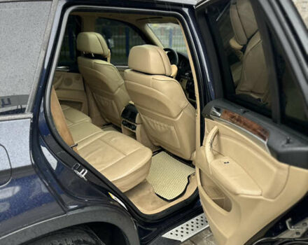 Синий БМВ Х5, объемом двигателя 3 л и пробегом 372 тыс. км за 9000 $, фото 8 на Automoto.ua