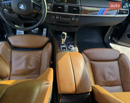 Синий БМВ Х5, объемом двигателя 3 л и пробегом 286 тыс. км за 13000 $, фото 8 на Automoto.ua