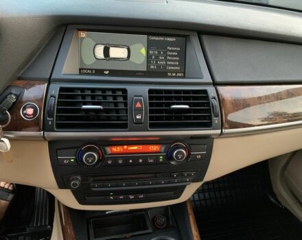Синий БМВ Х5, объемом двигателя 3 л и пробегом 260 тыс. км за 13999 $, фото 14 на Automoto.ua