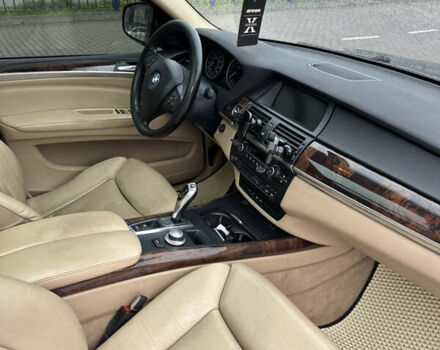 Синий БМВ Х5, объемом двигателя 3 л и пробегом 372 тыс. км за 9000 $, фото 5 на Automoto.ua