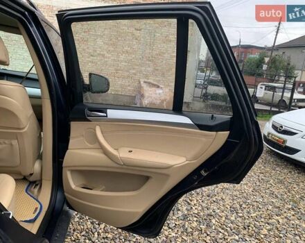 Синій БМВ Х5, об'ємом двигуна 2.99 л та пробігом 294 тис. км за 12999 $, фото 8 на Automoto.ua